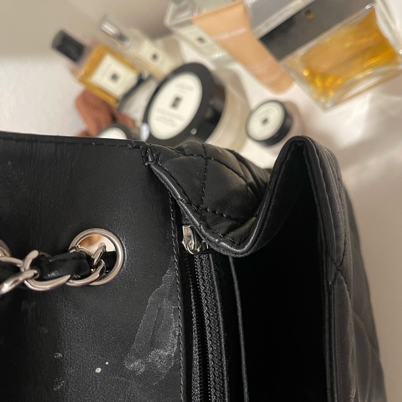 Chanel “In The Business” Maxi - Picture 9 of 13